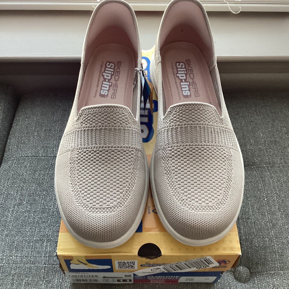 Skechers Women's Slip-ins: On-the-Go Flex - Camellia Slip-On Casual Sneakers - Picture 7 of 11